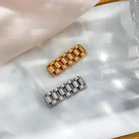 *NEW*  Stainless Steel Watchband Style Ring (SILVER) - Picture 3 of 6